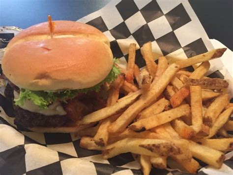 11 11 burgers - Apr 30, 2015 · 11:11 Burgers & Beignets: These burgers are amazing - See 84 traveler reviews, 9 candid photos, and great deals for Fond du Lac, WI, at Tripadvisor. 